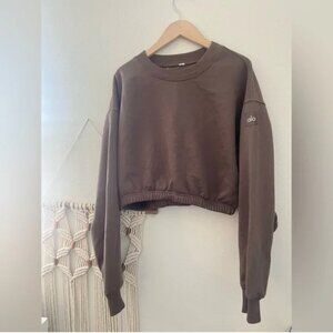 Alo Sweatshirt Devotion Crew Neck Pullover Cropped mink brown taupe